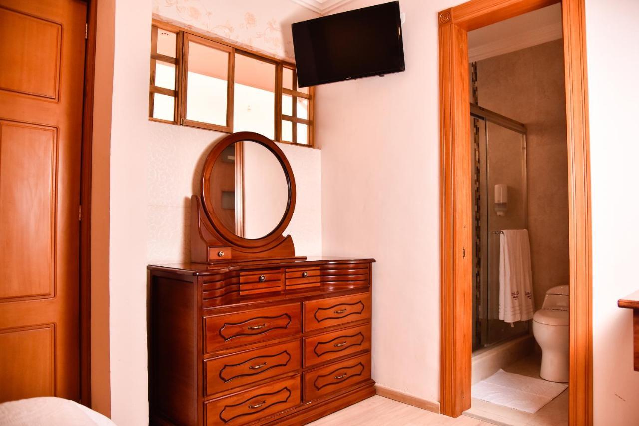 Hotel Boutique Casa Ruth En Cuenca Ngoại thất bức ảnh
