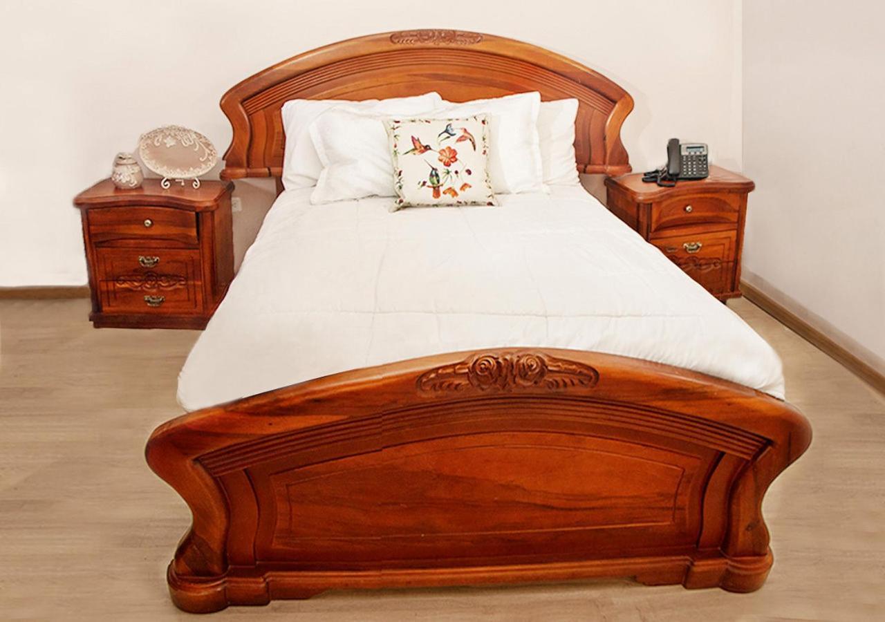 Hotel Boutique Casa Ruth En Cuenca Ngoại thất bức ảnh