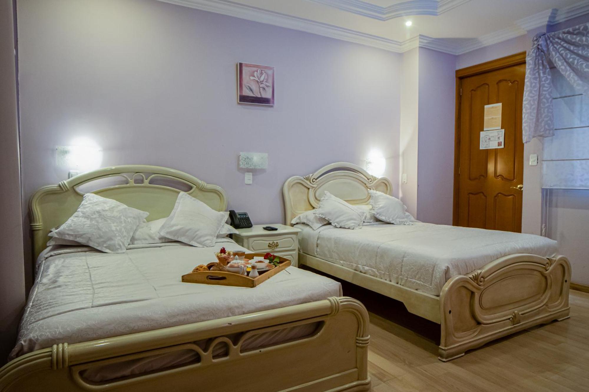 Hotel Boutique Casa Ruth En Cuenca Ngoại thất bức ảnh